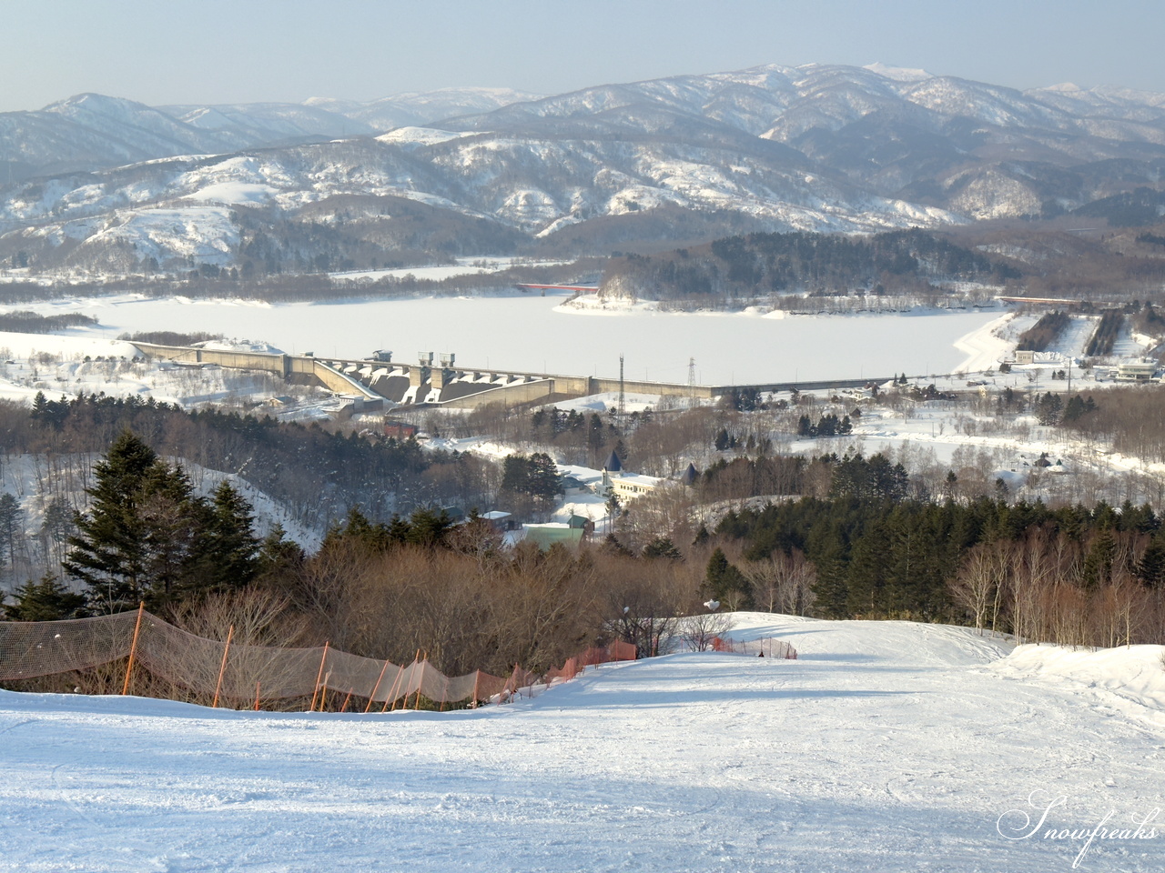 今金町ピリカスキー場｜札幌から車で約３時間。少し足を延ばしてでも、シーズン中に一度は訪れたい SNOW Freaks お気に入りの道南ローカルゲレンデ♪
